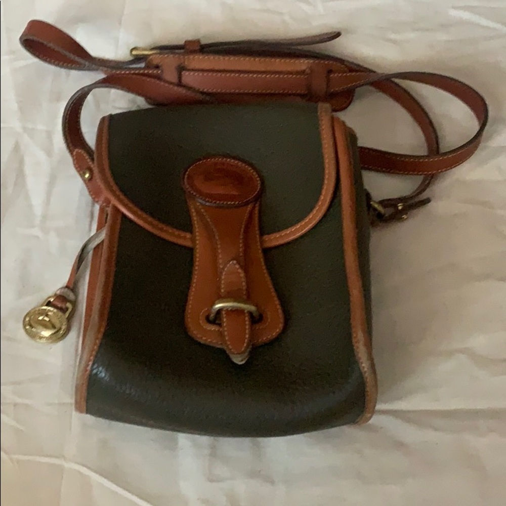 Vintage Dooney and Bourke Crossbody